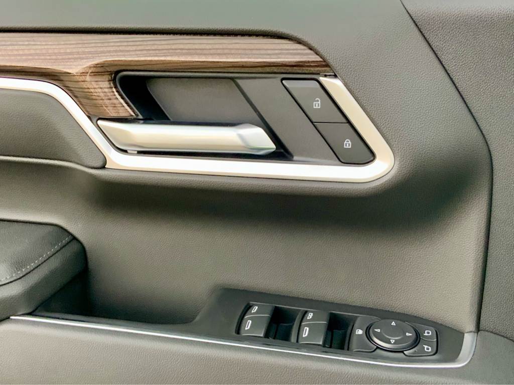 Thumbnail: 2026 Chevrolet Silverado 1500 - 40