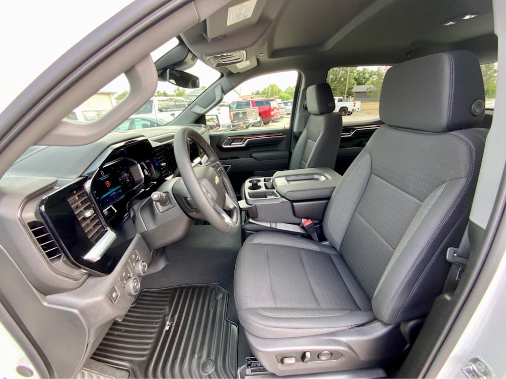 Thumbnail: 2026 Chevrolet Silverado 1500 - 11