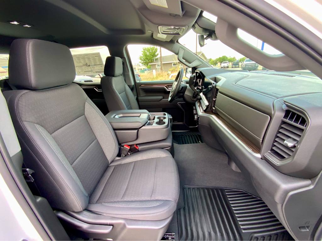 Thumbnail: 2026 Chevrolet Silverado 1500 - 12