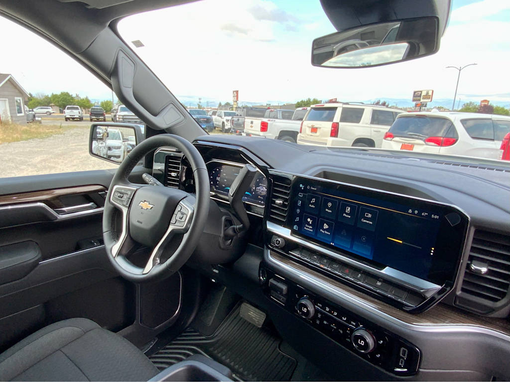 Thumbnail: 2026 Chevrolet Silverado 1500 - 10