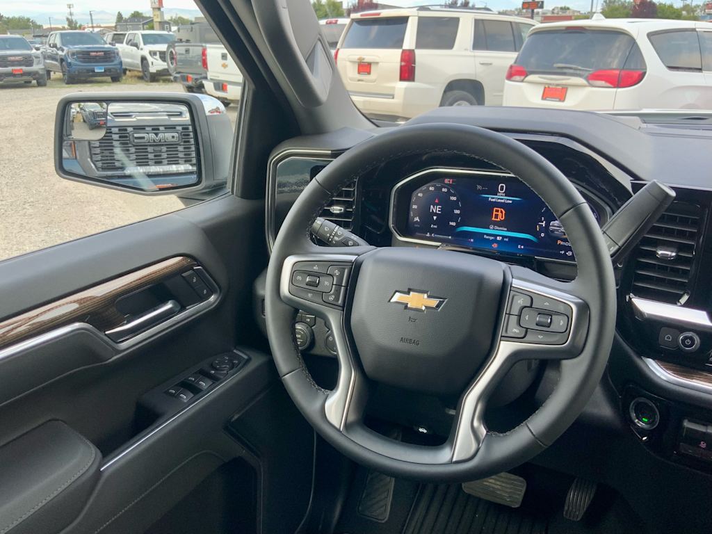 Thumbnail: 2026 Chevrolet Silverado 1500 - 14