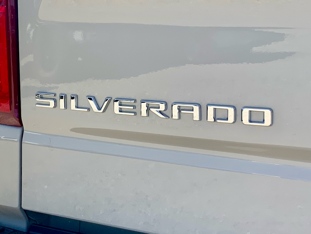 Thumbnail: 2026 Chevrolet Silverado 1500 - 33