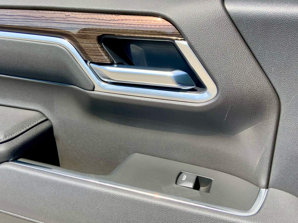 Thumbnail: 2026 Chevrolet Silverado 1500 - 44