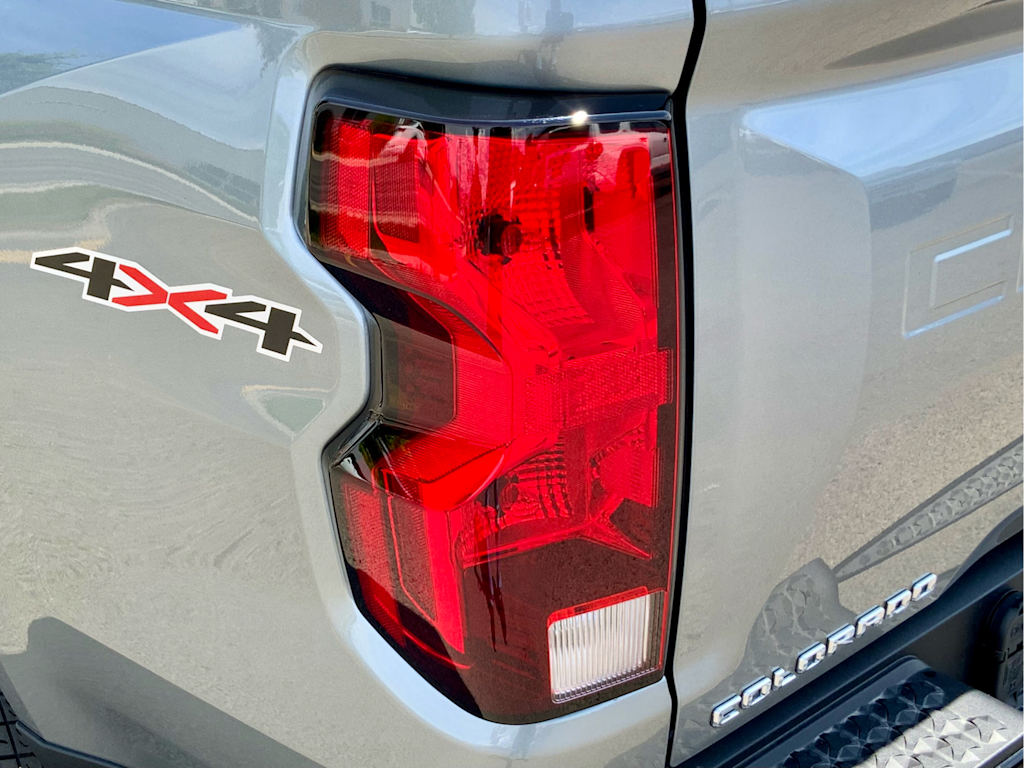 Thumbnail: 2025 Chevrolet Colorado - 30