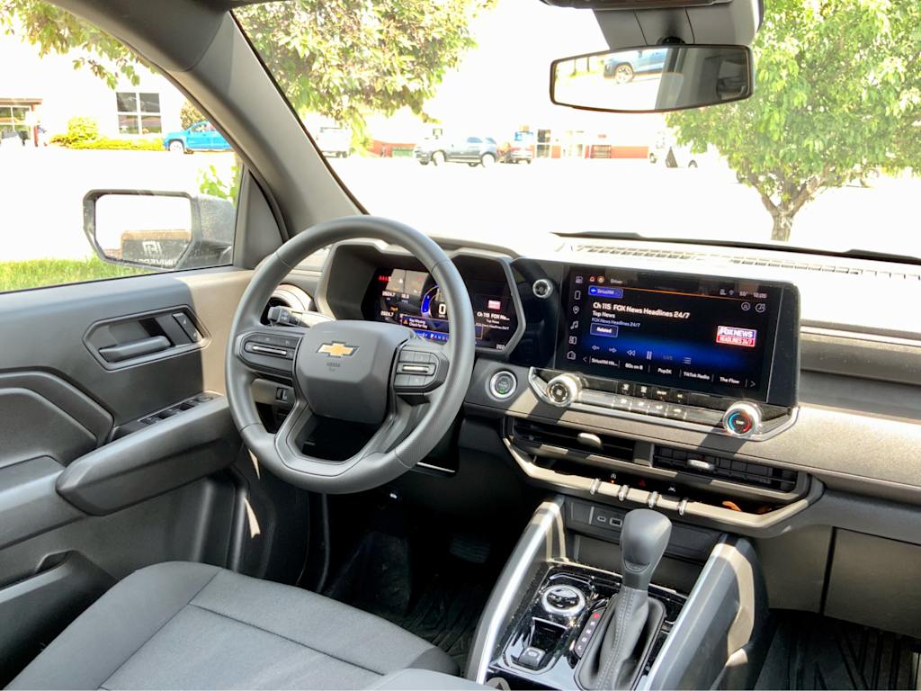 Thumbnail: 2025 Chevrolet Colorado - 41