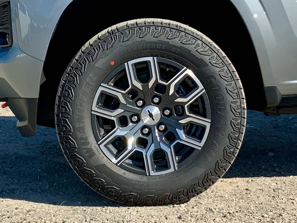 Thumbnail: 2026 Chevrolet Colorado - 27