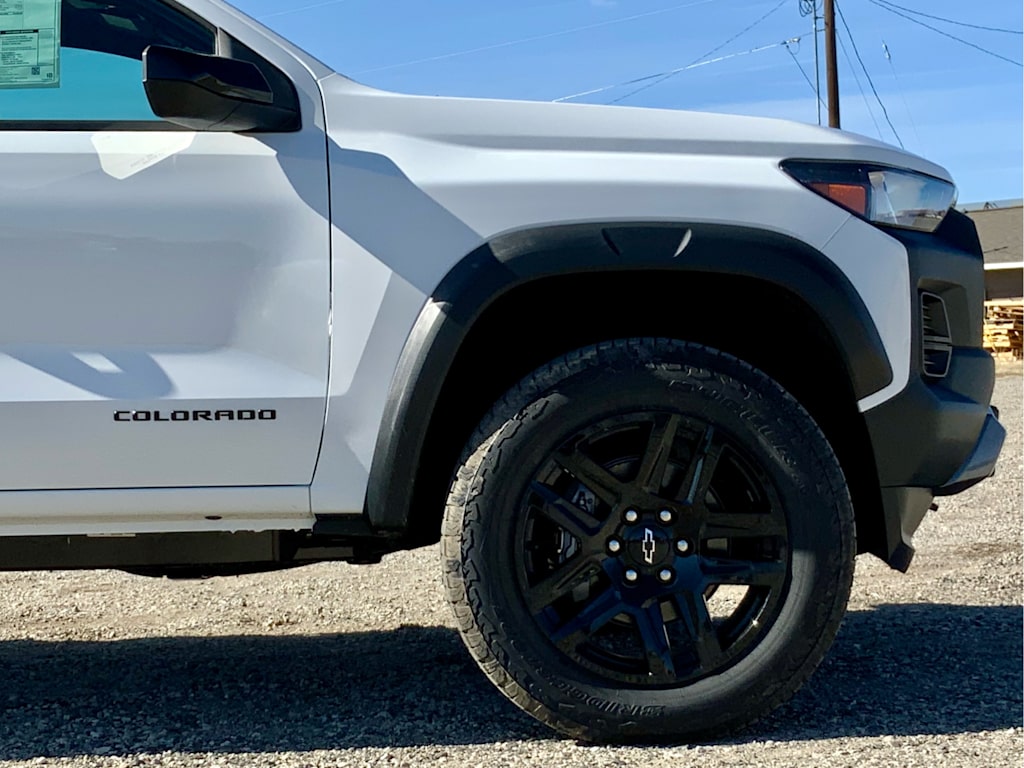 2025 Chevrolet Colorado Trail Boss 8