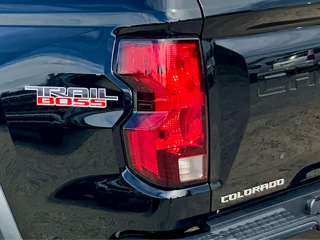 Thumbnail: 2026 Chevrolet Colorado - 27