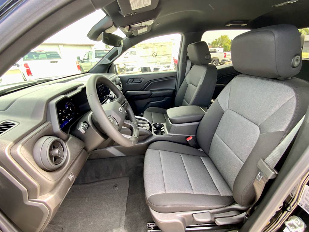 Thumbnail: 2026 Chevrolet Colorado - 10
