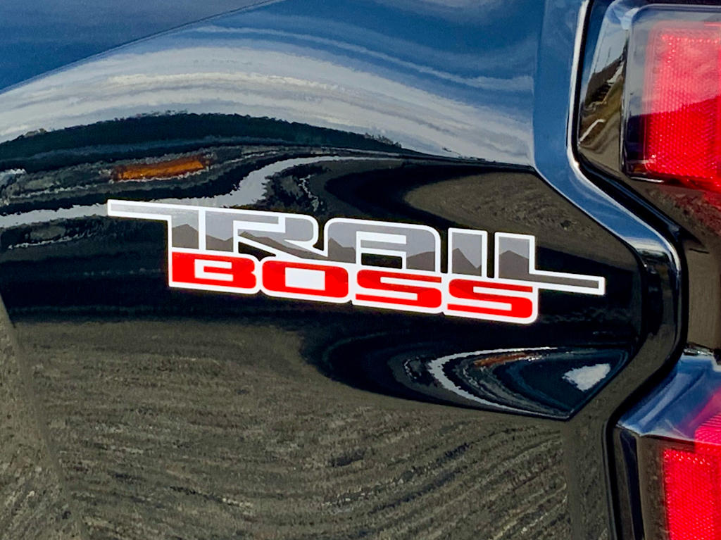 Thumbnail: 2026 Chevrolet Colorado - 30