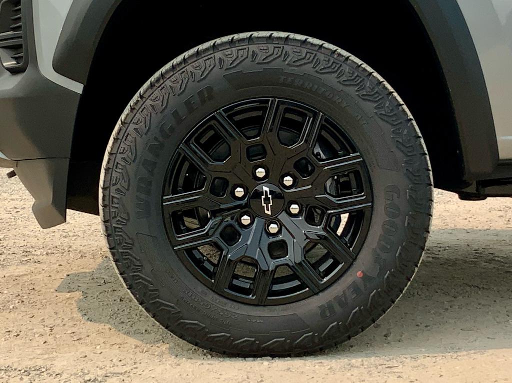 Thumbnail: 2026 Chevrolet Colorado - 28