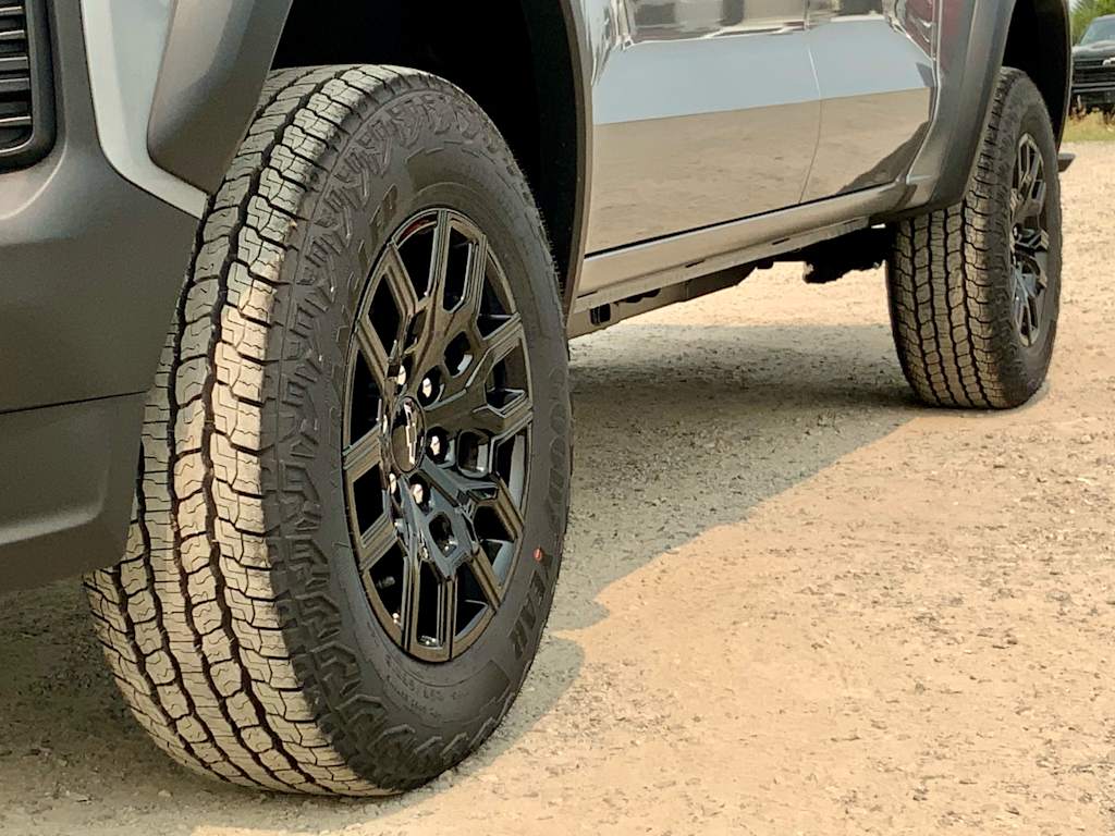 Thumbnail: 2026 Chevrolet Colorado - 29