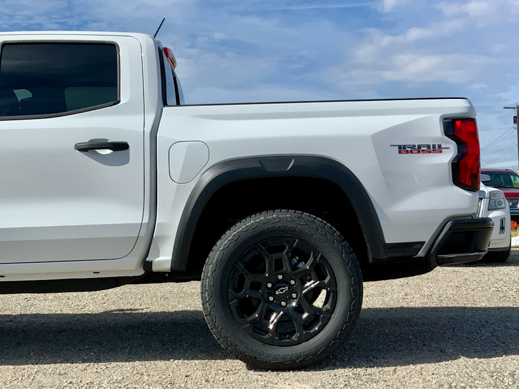 Thumbnail: 2026 Chevrolet Colorado - 8