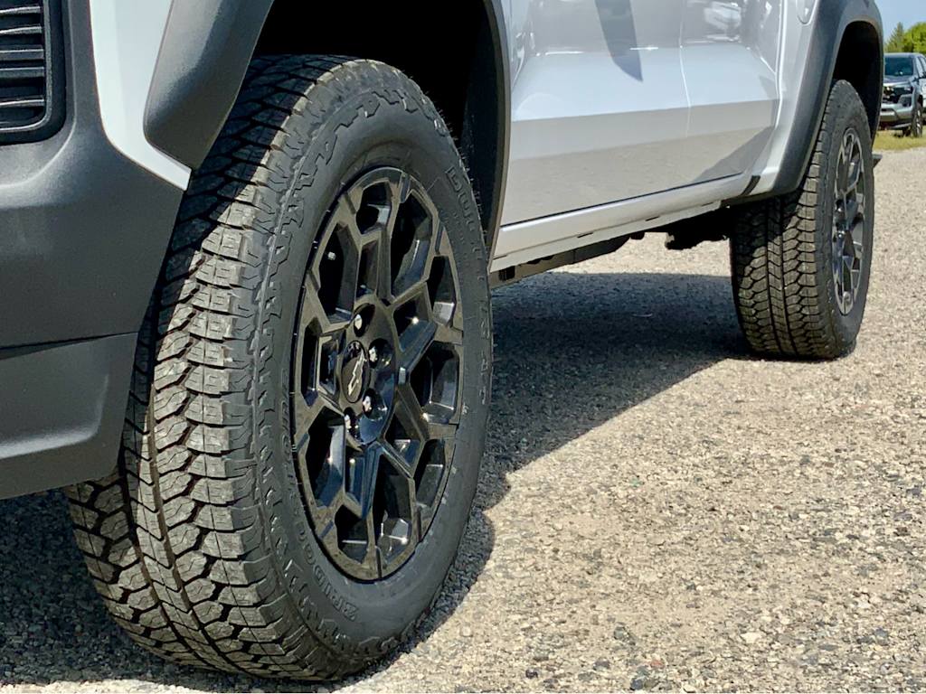Thumbnail: 2026 Chevrolet Colorado - 27
