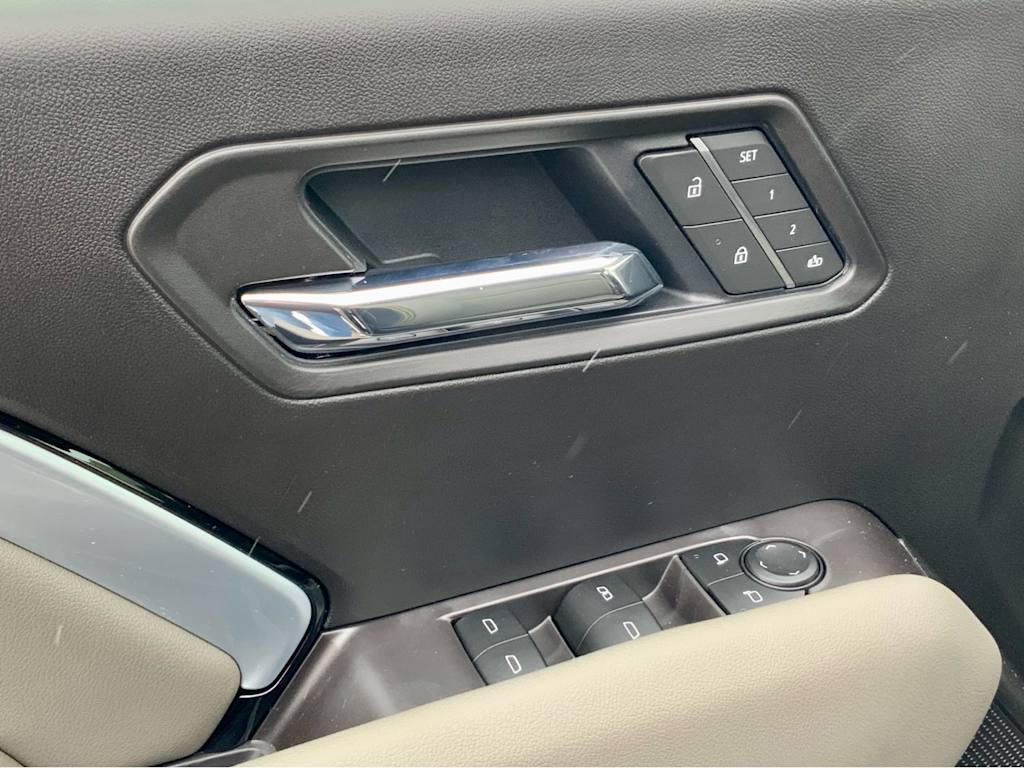 Thumbnail: 2026 Chevrolet Colorado - 50