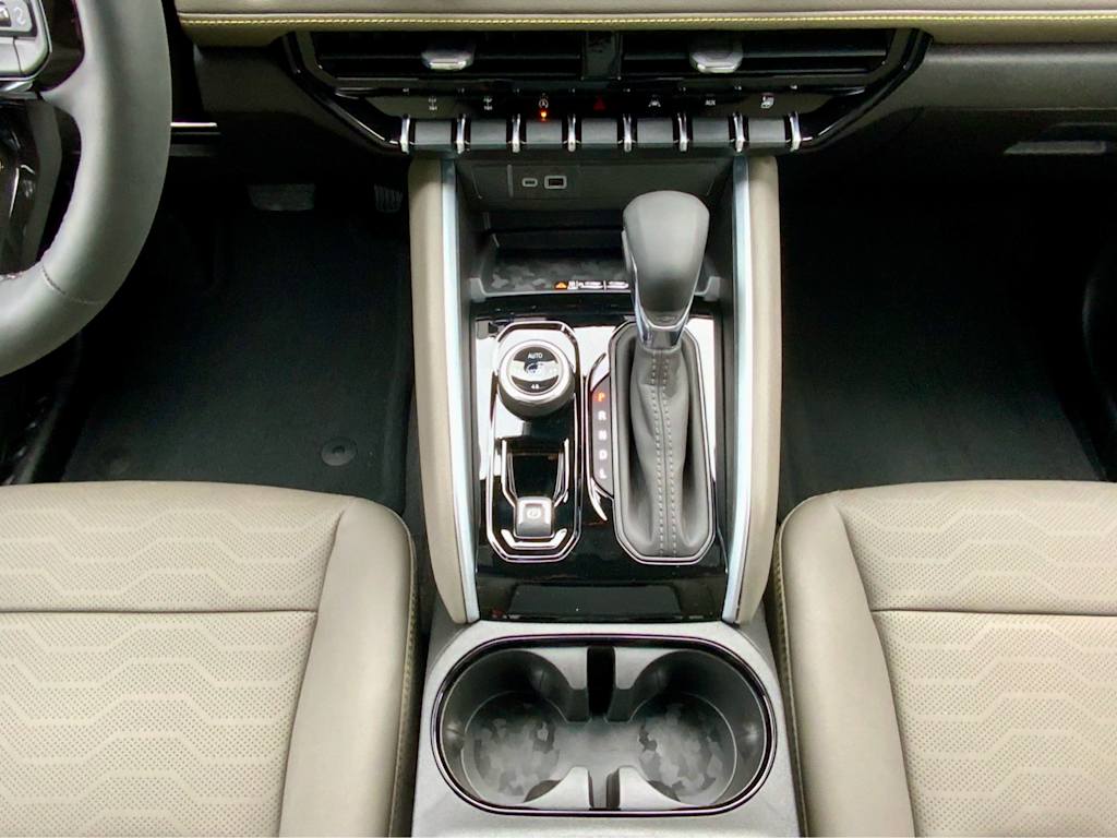 Thumbnail: 2026 Chevrolet Colorado - 16