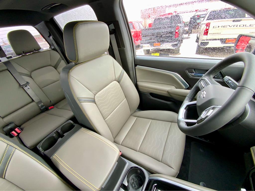 Thumbnail: 2026 Chevrolet Colorado - 33