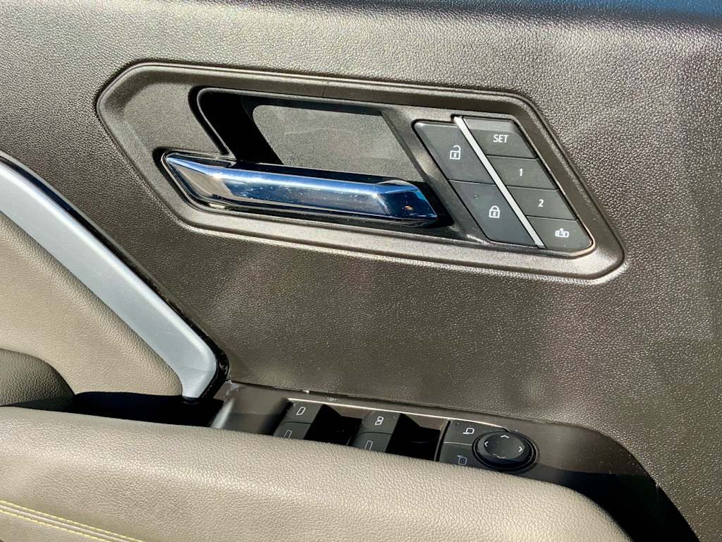 Thumbnail: 2025 Chevrolet Colorado - 54