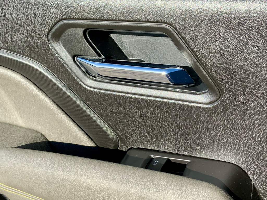 Thumbnail: 2025 Chevrolet Colorado - 57