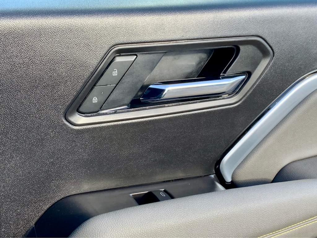 Thumbnail: 2025 Chevrolet Colorado - 56