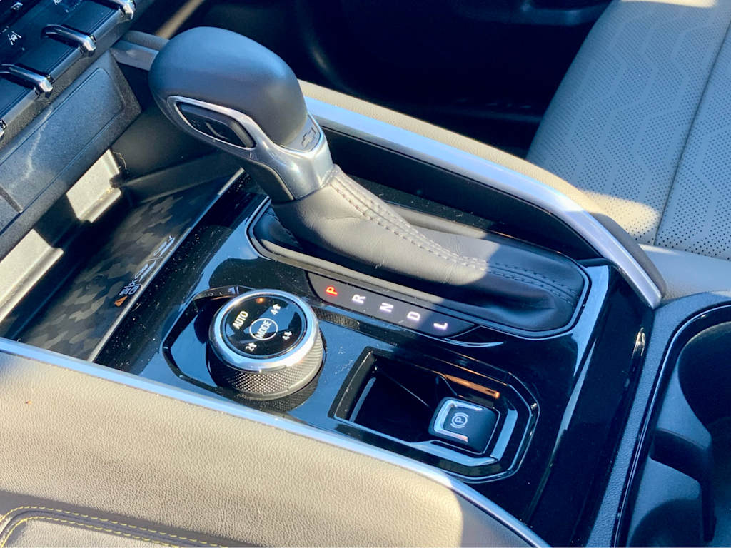 Thumbnail: 2025 Chevrolet Colorado - 50