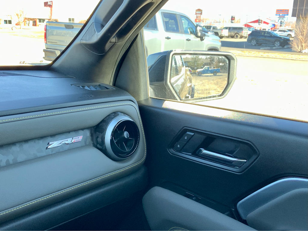 Thumbnail: 2025 Chevrolet Colorado - 45