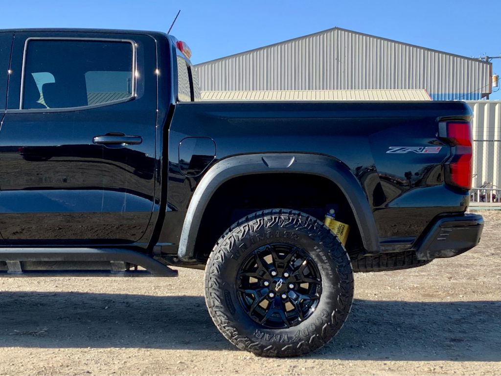 Thumbnail: 2025 Chevrolet Colorado - 26