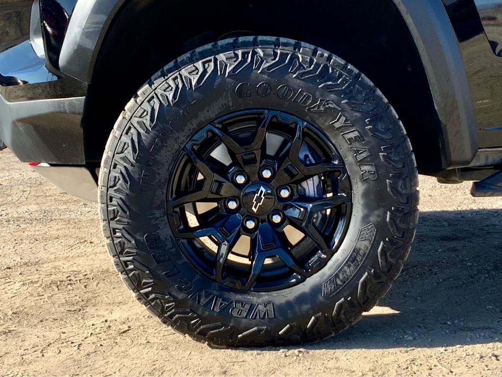 Thumbnail: 2025 Chevrolet Colorado - 28