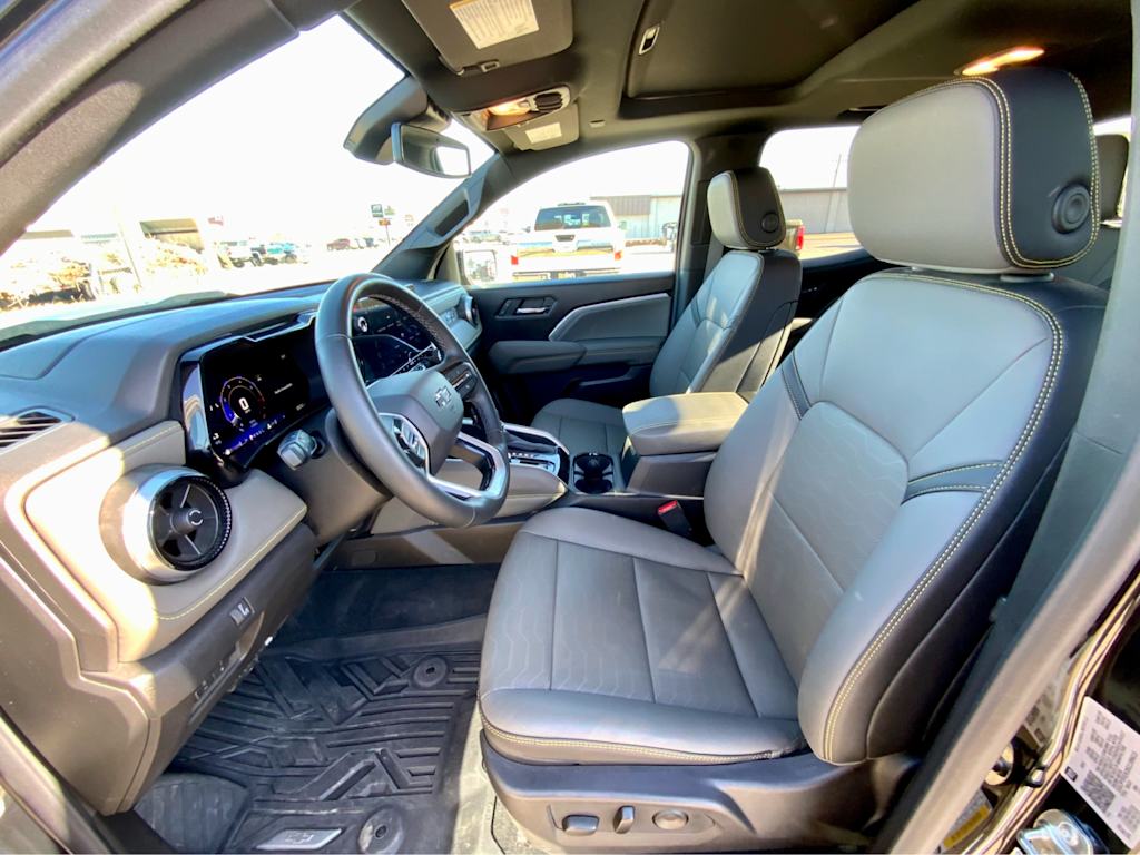 Thumbnail: 2025 Chevrolet Colorado - 10