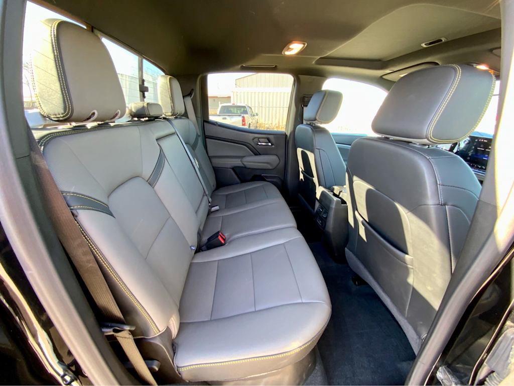 Thumbnail: 2025 Chevrolet Colorado - 36