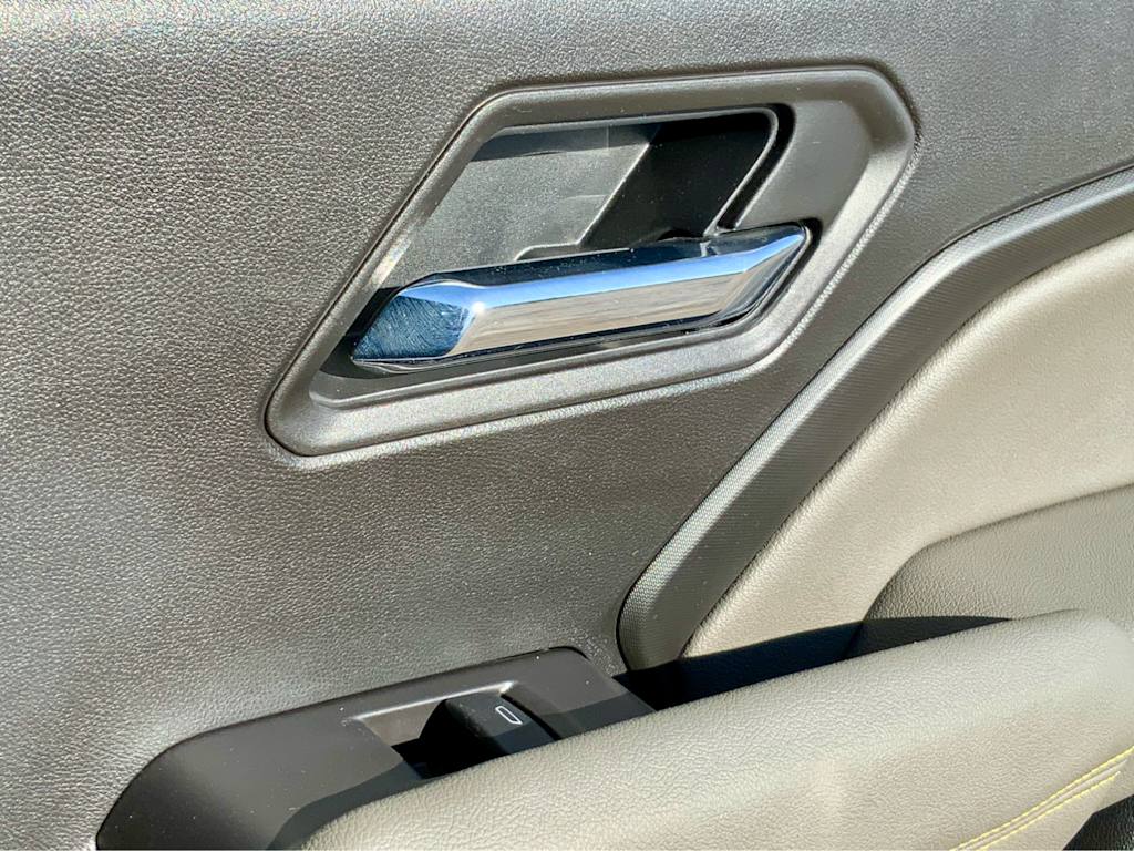 Thumbnail: 2025 Chevrolet Colorado - 56