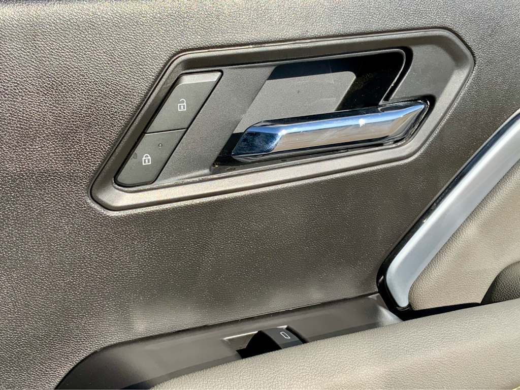 Thumbnail: 2025 Chevrolet Colorado - 54