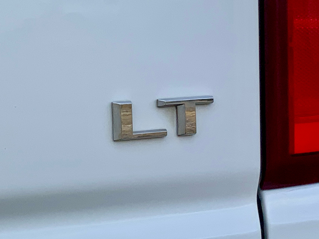 Thumbnail: 2020 Chevrolet Silverado 1500 - 33