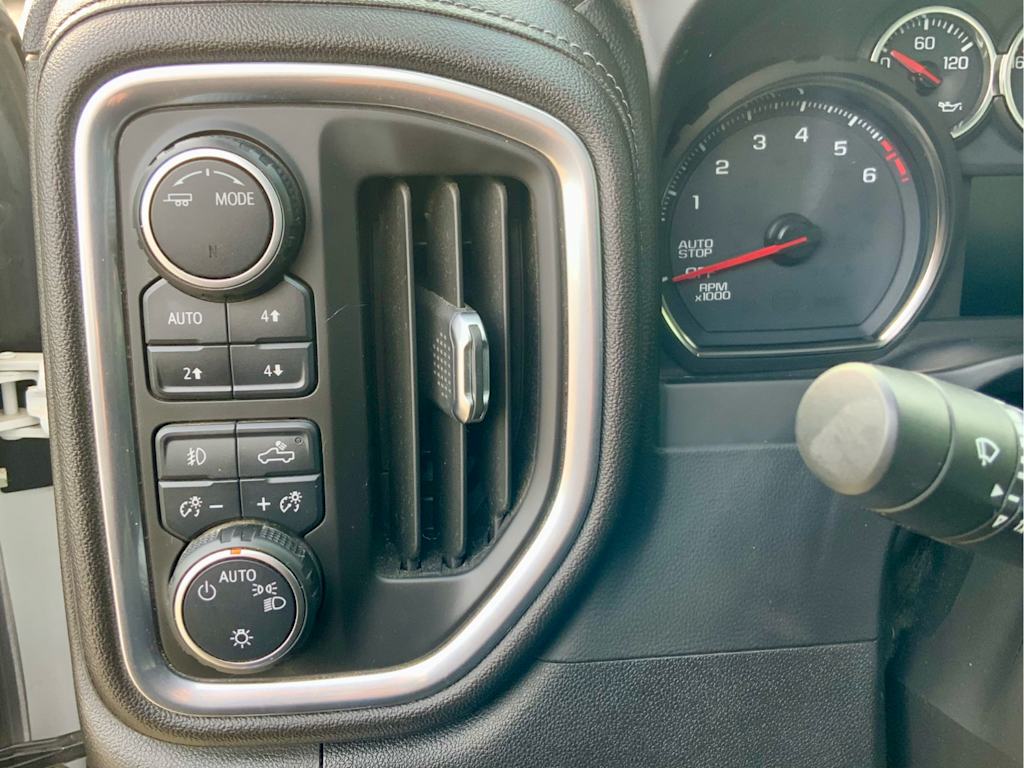 Thumbnail: 2020 Chevrolet Silverado 1500 - 51