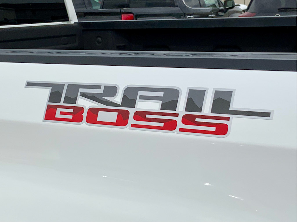 Thumbnail: 2021 Chevrolet Silverado 1500 - 32