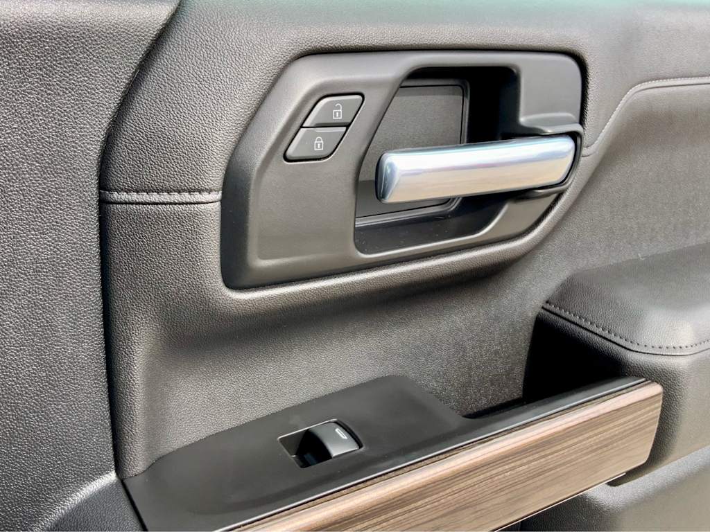 Thumbnail: 2021 Chevrolet Silverado 1500 - 52