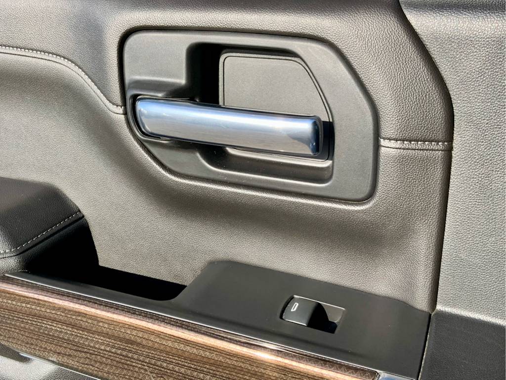 Thumbnail: 2020 Chevrolet Silverado 1500 - 37