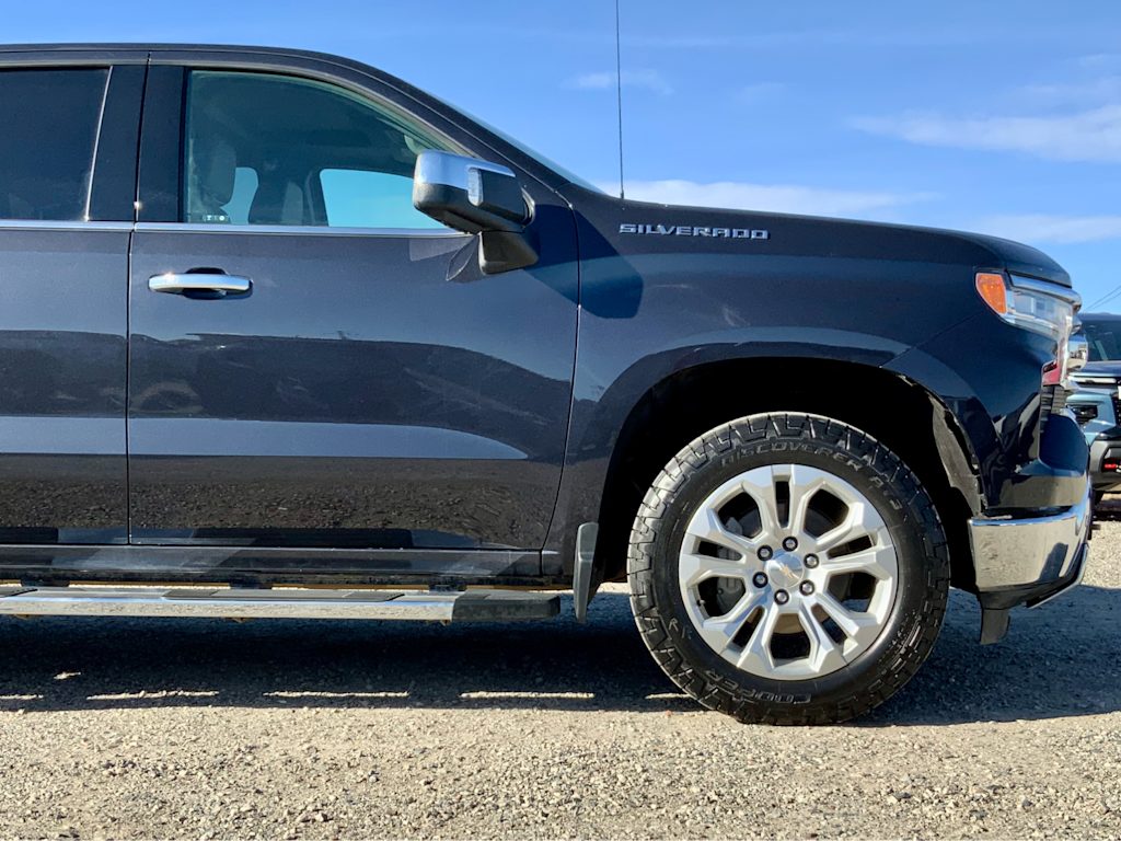 Thumbnail: 2023 Chevrolet Silverado 1500 - 8