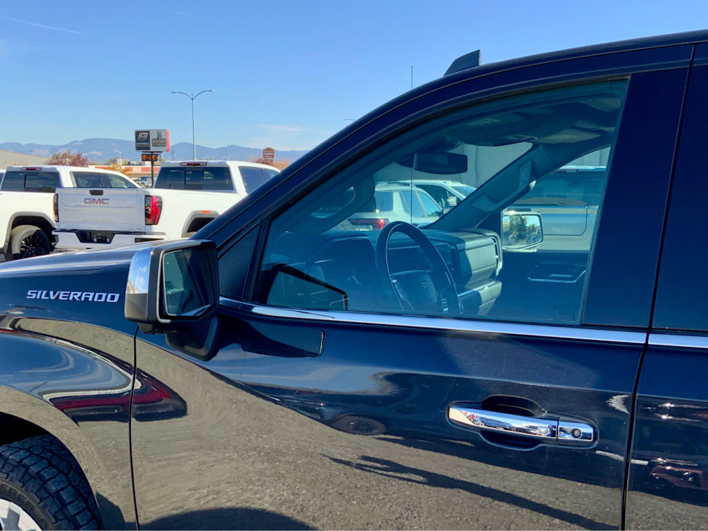 Thumbnail: 2023 Chevrolet Silverado 1500 - 22