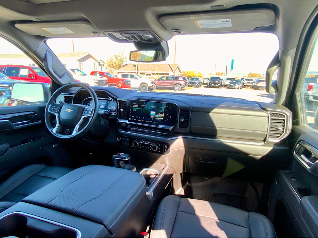 Thumbnail: 2023 Chevrolet Silverado 1500 - 13