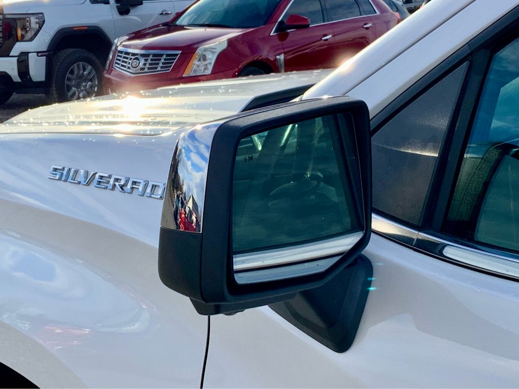 Thumbnail: 2022 Chevrolet Silverado 1500 - 30