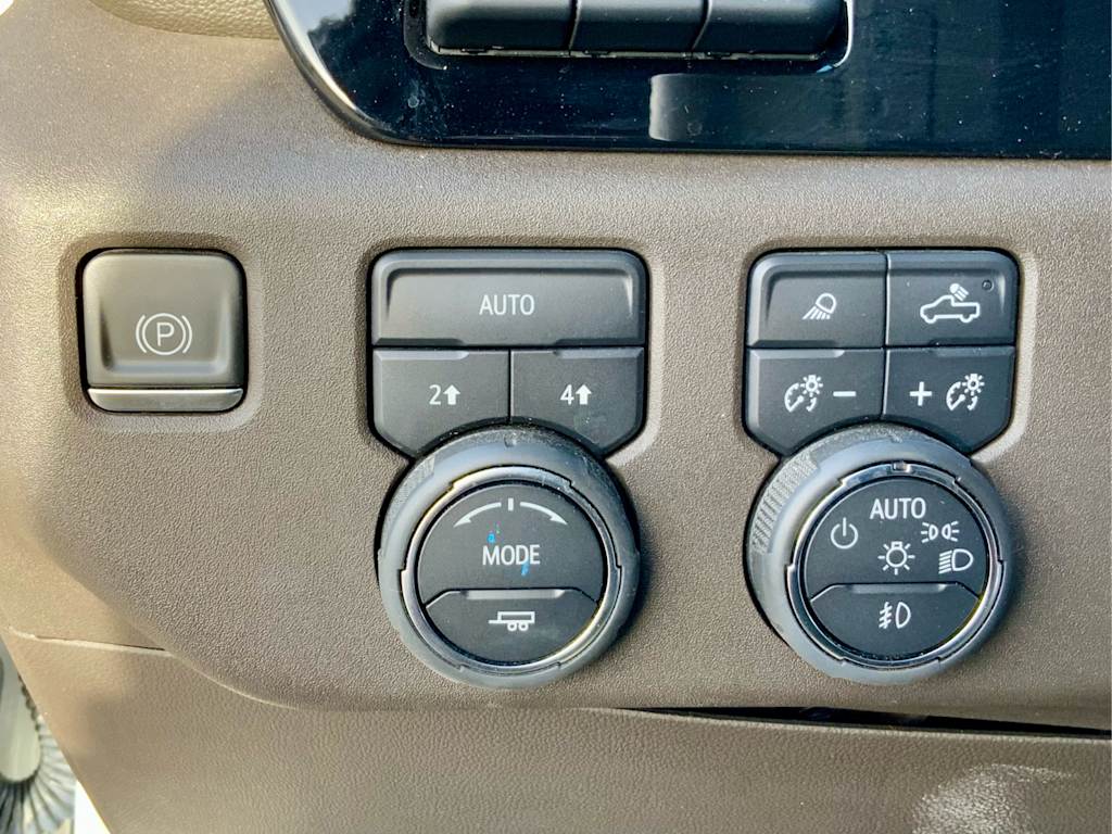 Thumbnail: 2022 Chevrolet Silverado 1500 - 56