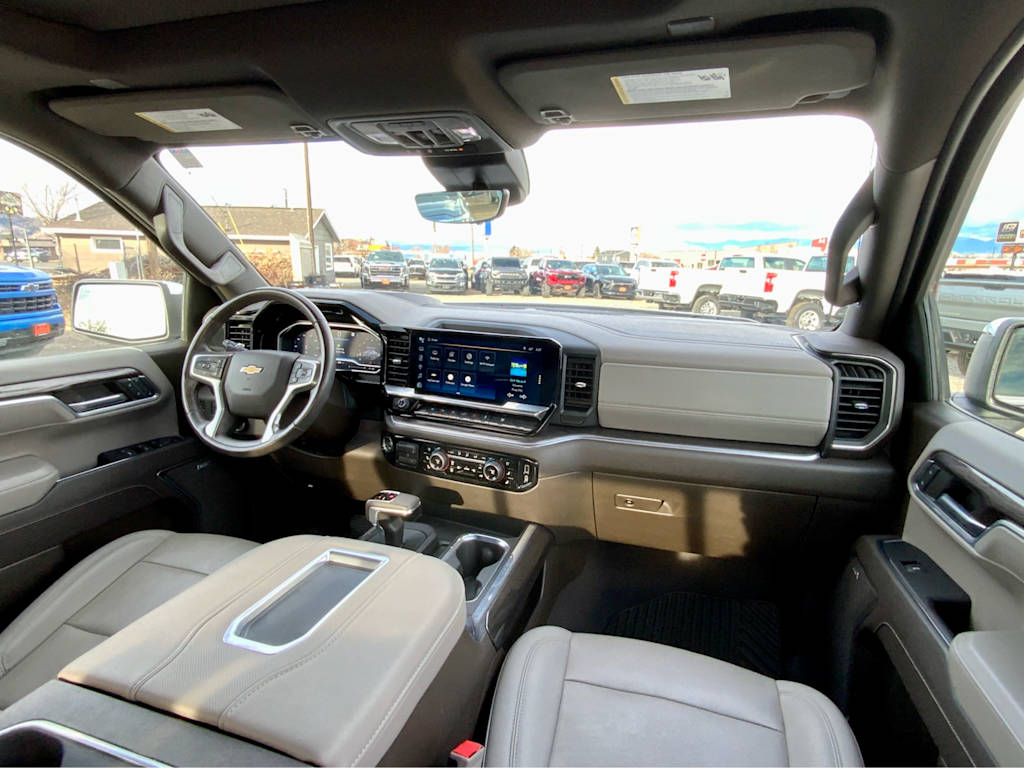 Thumbnail: 2022 Chevrolet Silverado 1500 - 14