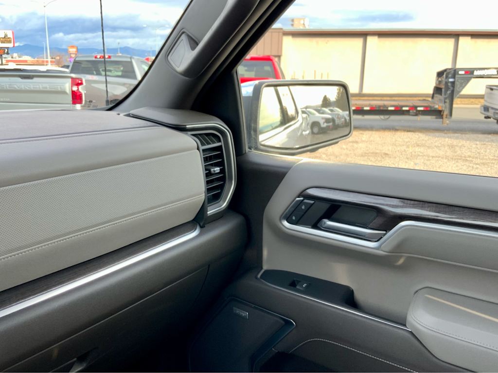 Thumbnail: 2022 Chevrolet Silverado 1500 - 46