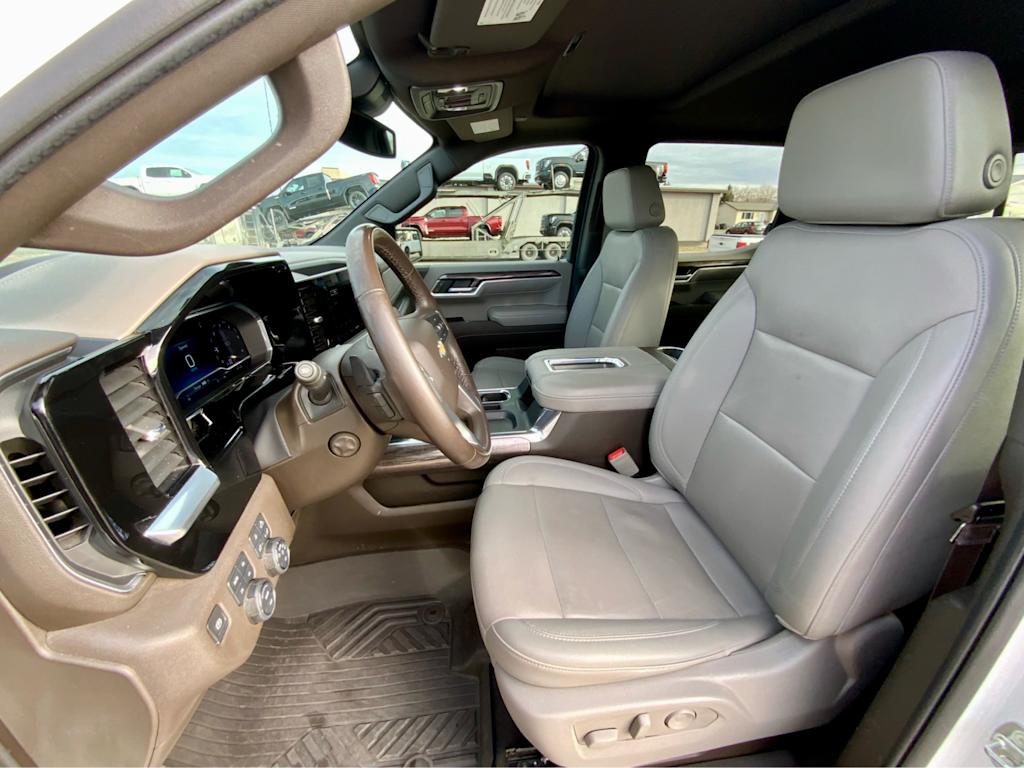 Thumbnail: 2022 Chevrolet Silverado 1500 - 10