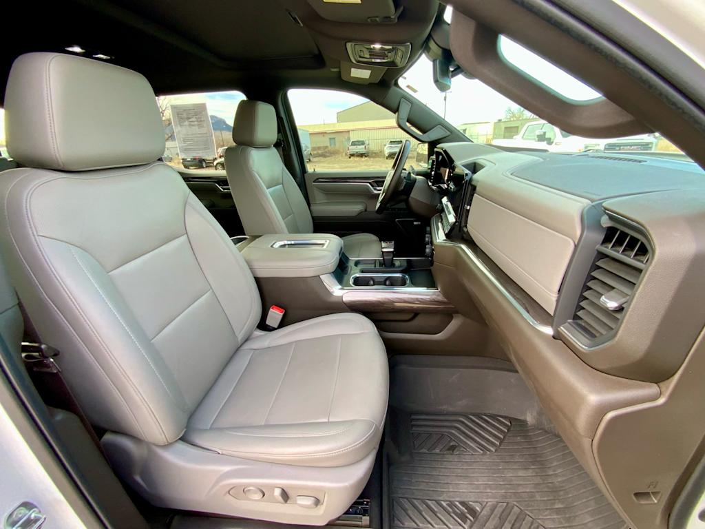 Thumbnail: 2022 Chevrolet Silverado 1500 - 11