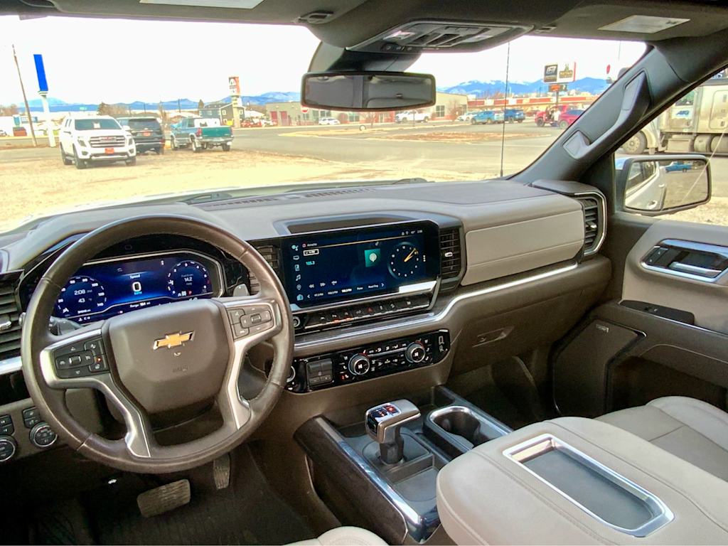 Thumbnail: 2022 Chevrolet Silverado 1500 - 14