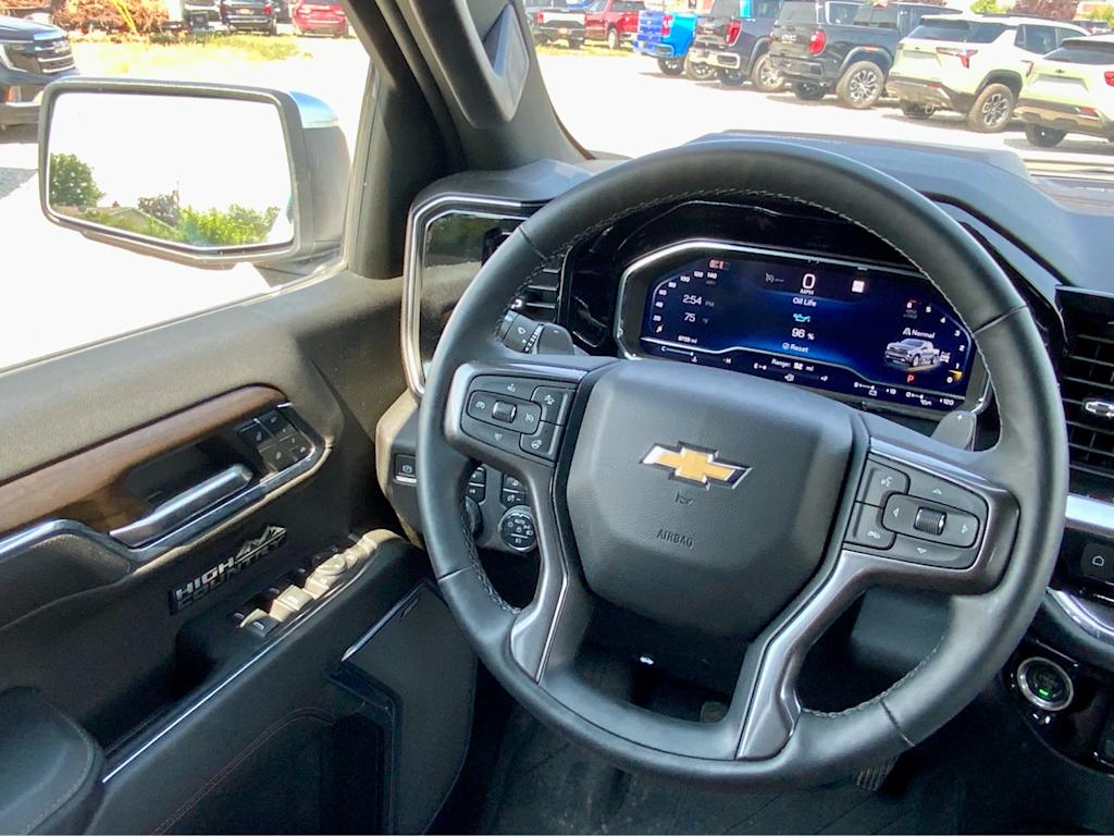 Thumbnail: 2024 Chevrolet Silverado 1500 - 45