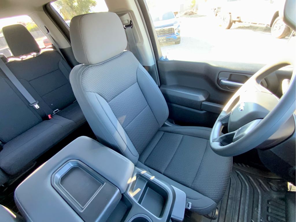 Thumbnail: 2026 Chevrolet Silverado 1500 - 37