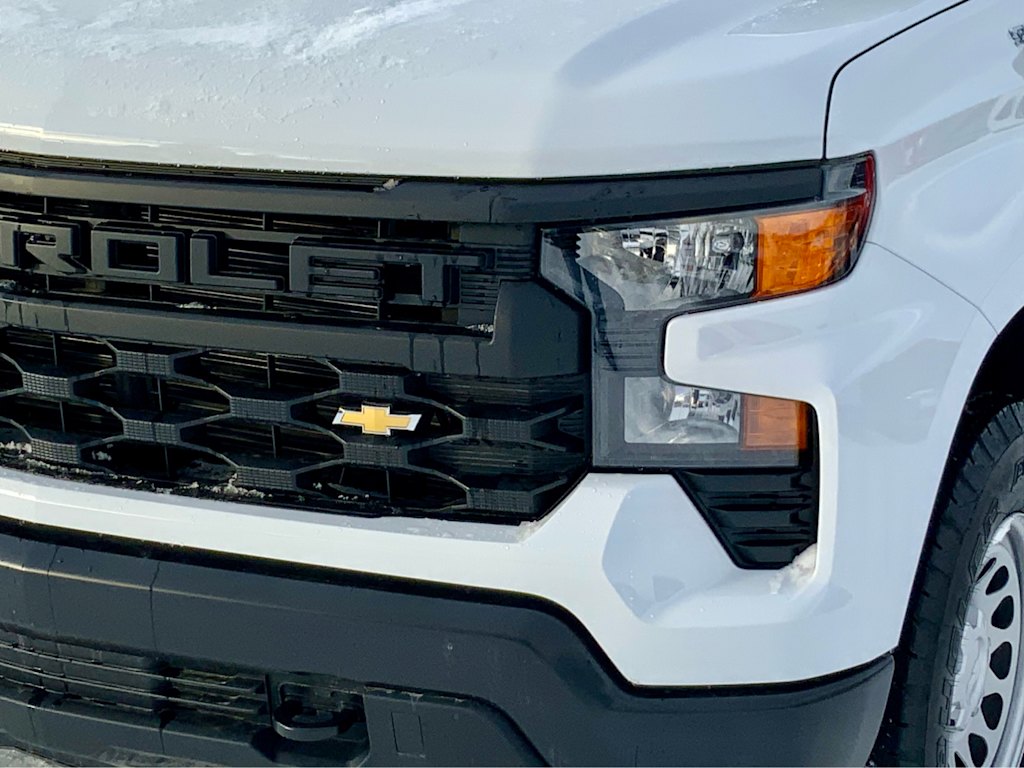 Thumbnail: 2026 Chevrolet Silverado 1500 - 23